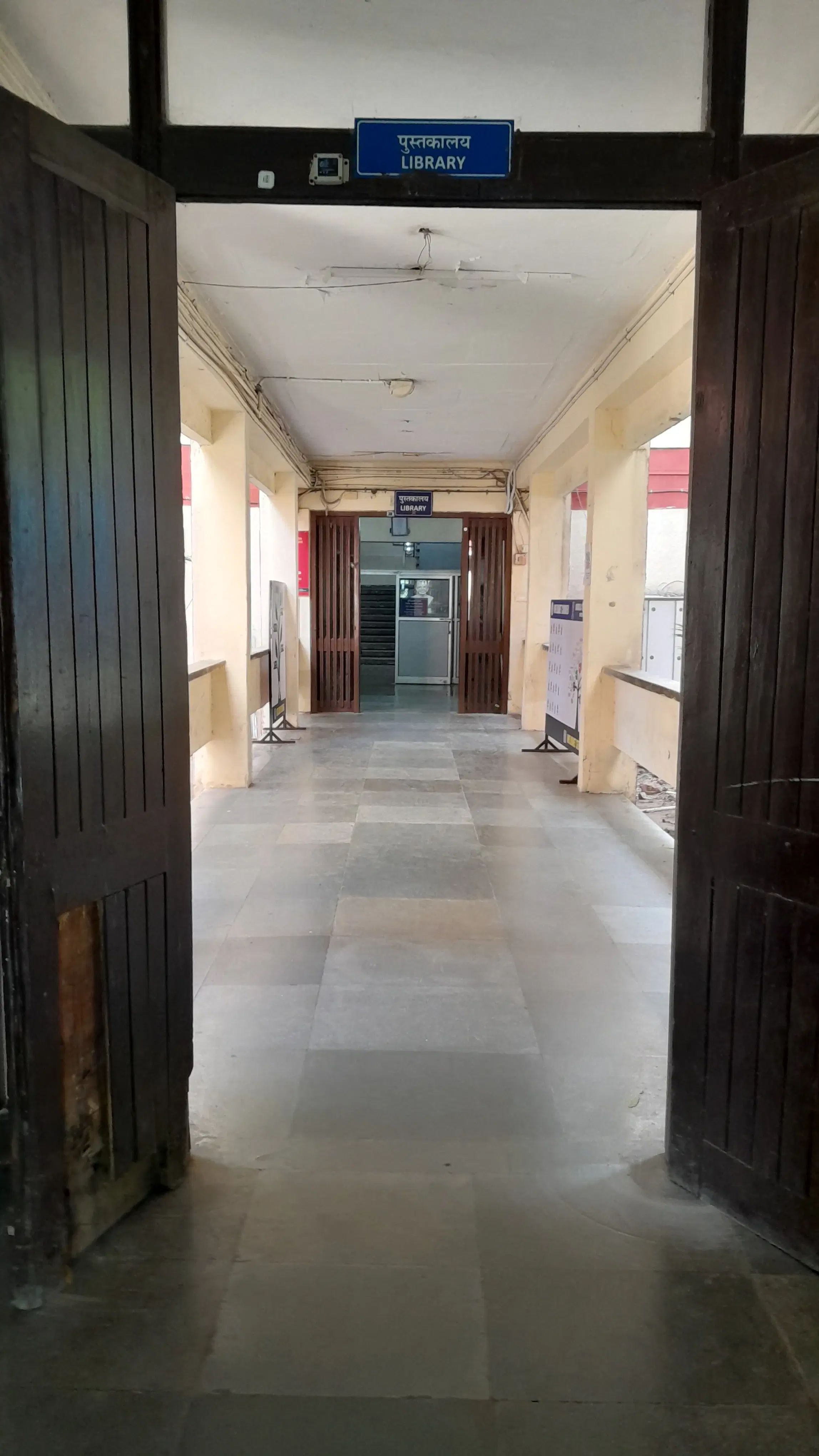 Kamala Nehru College Academic Building photo 14